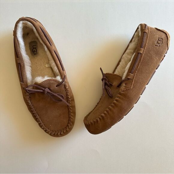 Ugg Dakota Chestnut Wool Lined Suede Slippers - Picture 2 of 10